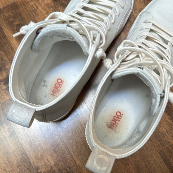 Men’s Hugo Boss leather High top sneaker - Picture 5 of 6